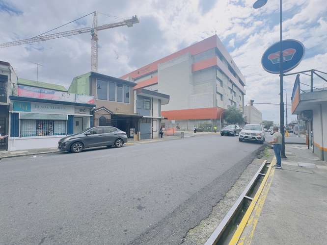 EDIFICIO COMERCIAL EN VENTA | ARANJUEZ, SAN JOSE