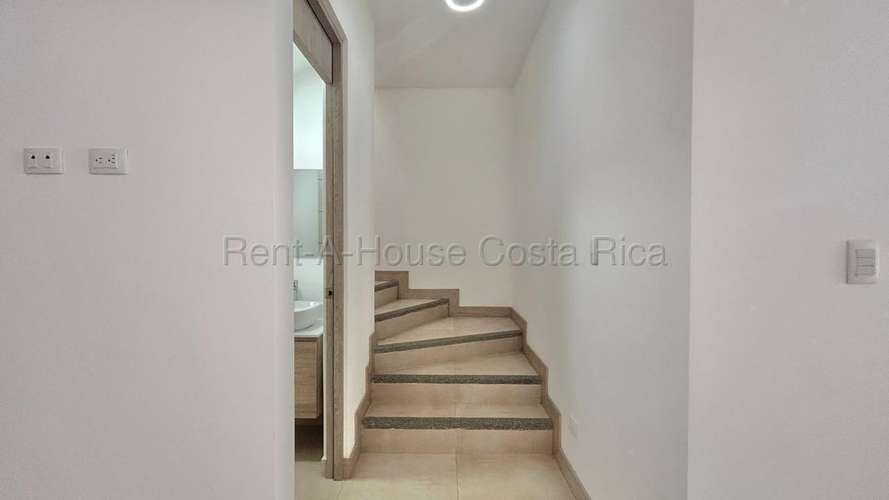 Oportunidad Casa moderna de dos niveles en alquiler en La Ribera, Belén, Heredia MP-27-911 - Imagen 13