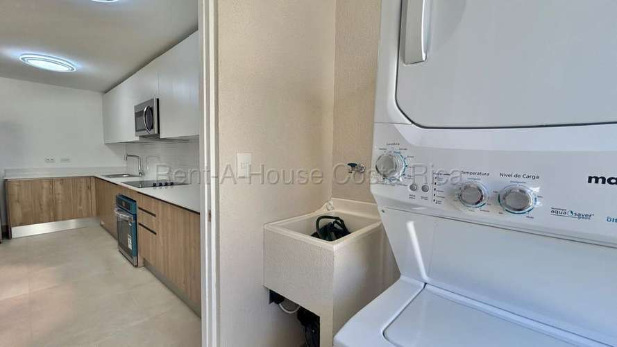 Oportunidad Casa moderna de dos niveles en alquiler en La Ribera, Belén, Heredia MP-27-911 - Imagen 8
