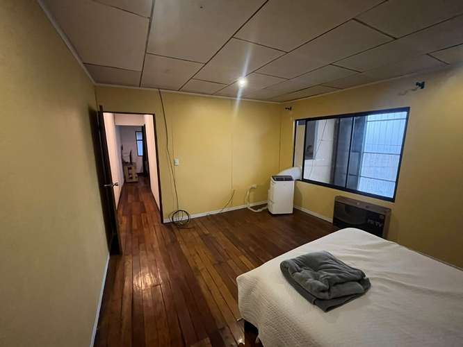Alquiler apartamento 2 habitaciones en segundo nivel con cochera. Alajuela