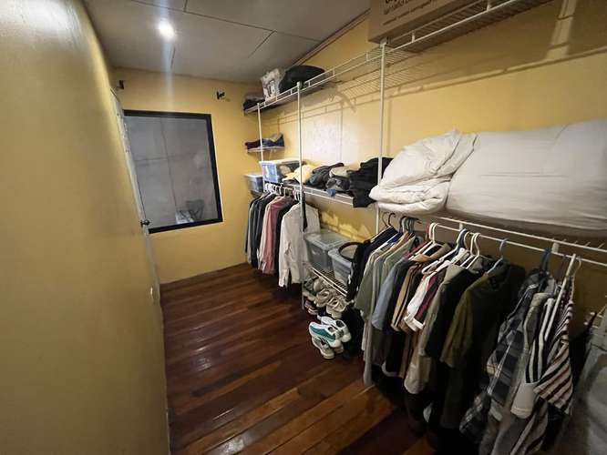 Alquiler apartamento 2 habitaciones en segundo nivel con cochera. Alajuela