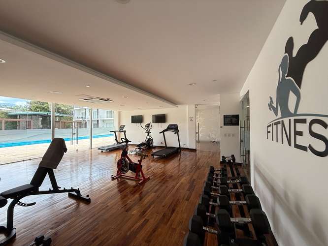 G.A. Apartamento estudio moderno con balcón y amenidades de lujo en Santa Ana, San José - Imagen 9
