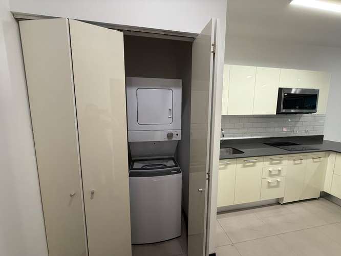 G.A. Apartamento estudio moderno con balcón y amenidades de lujo en Santa Ana, San José - Imagen 3