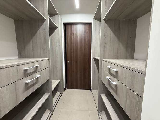 G.A. Apartamento estudio moderno con balcón y amenidades de lujo en Santa Ana, San José - Imagen 4