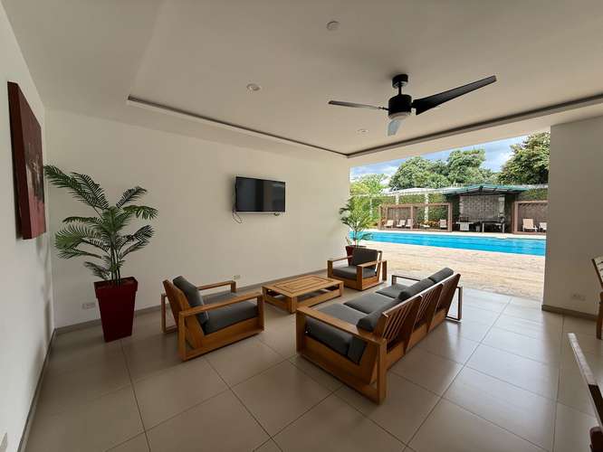 G.A. Apartamento estudio moderno con balcón y amenidades de lujo en Santa Ana, San José - Imagen 12