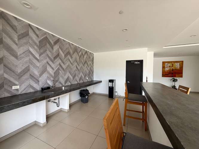 G.A. Apartamento estudio moderno con balcón y amenidades de lujo en Santa Ana, San José - Imagen 10