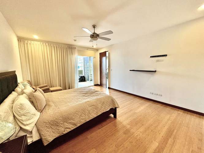 DISTRITO CUATRO-ESCAZU! MODERNO Y AMPLIO APARTAMENTO 2HAB/2BAÑOS/2PARQUEOS   - Imagen 8