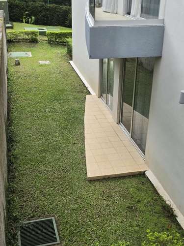 Bosques de Escazú, muy lindo-amplio-lujo, L. Blanca, 1 hab, 1.5 baños, jardín, amenidades.