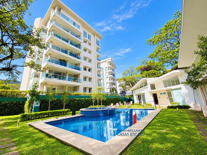 Apartamento en Alquiler en Condominio en Torres del Country, San Rafael de Escazú con Amenidades