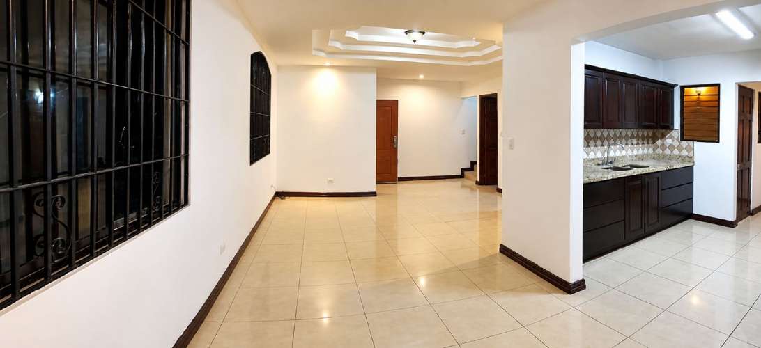 AMPLIA CASA EN CONDOMINIO EN ROHRMOSER. GEROMA.  - Imagen 2