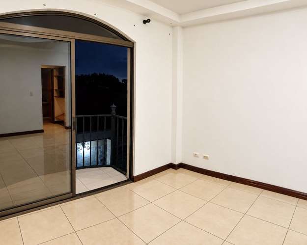 AMPLIA CASA EN CONDOMINIO EN ROHRMOSER. GEROMA.  - Imagen 7