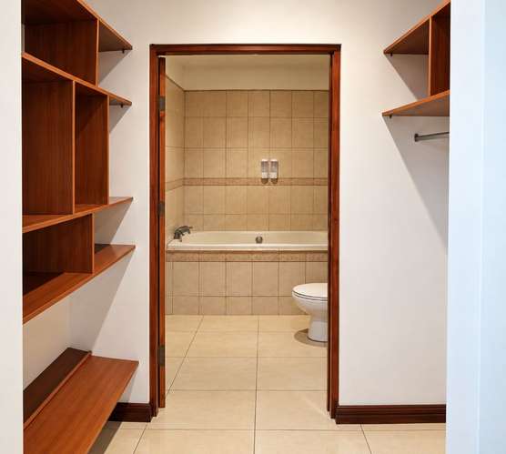 AMPLIA CASA EN CONDOMINIO EN ROHRMOSER. GEROMA.  - Imagen 8