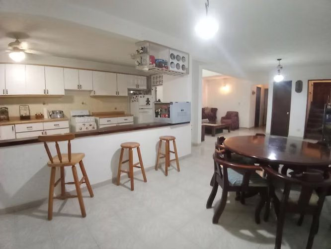 VENTA DE CASA EN ROHRMOSER, LA FAVORITA - Imagen 3