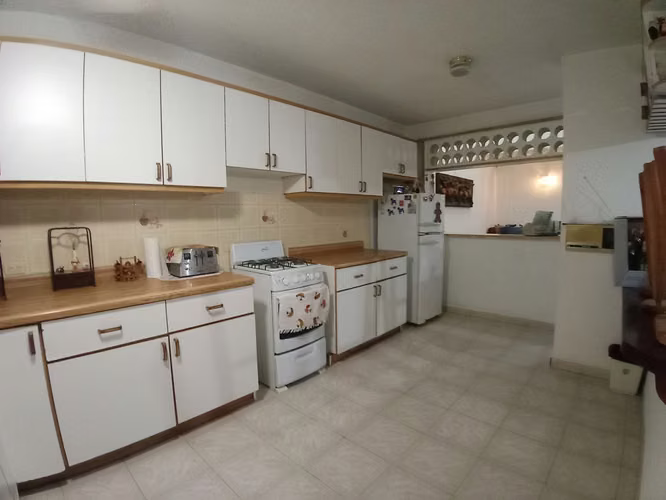 VENTA DE CASA EN ROHRMOSER, LA FAVORITA - Imagen 2