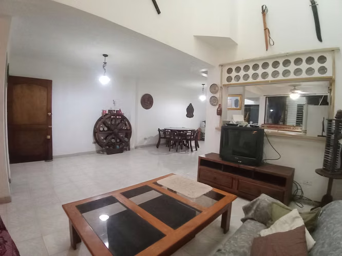 VENTA DE CASA EN ROHRMOSER, LA FAVORITA - Imagen 6