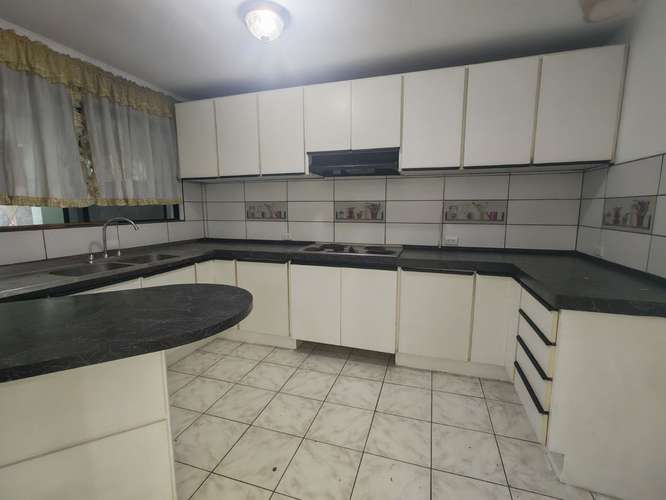 Alquier en residencial privado, bien ubicado