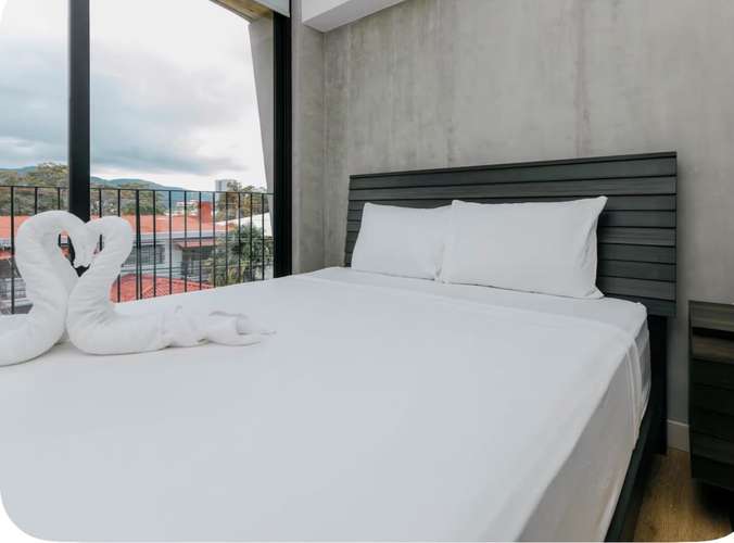 Alquiler de Apartamento Torre Babylon Rohmoser, la Sabana. 