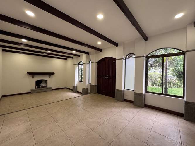 Venta de hermosa casa  en Condominio Santa Lucia - Imagen 6