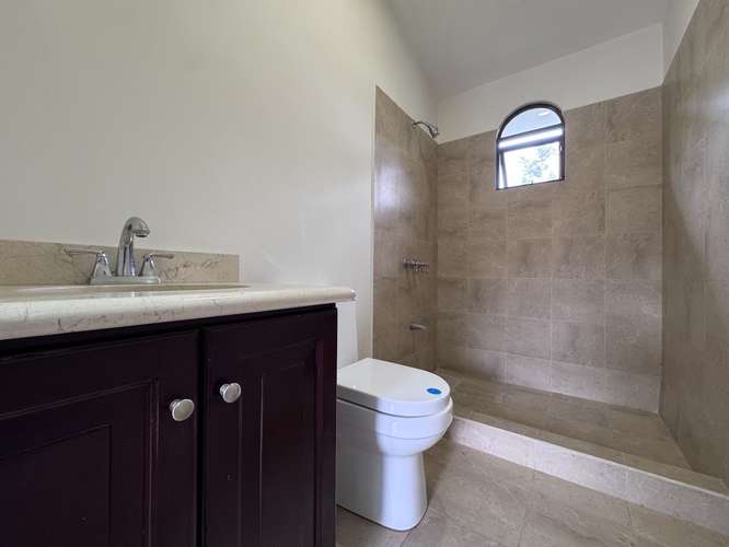 Venta de hermosa casa  en Condominio Santa Lucia - Imagen 15