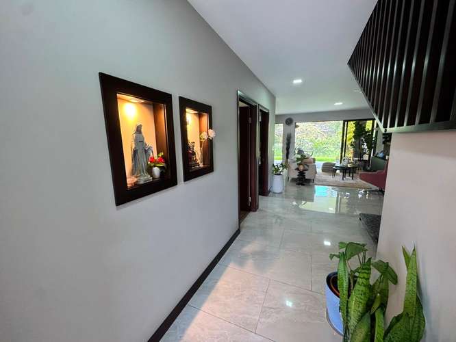 Venta de casa en Condominio en los Reyes, moderna, privacidad y excelente ubicación - Imagen 3