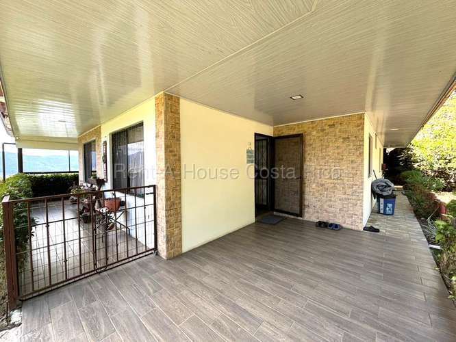  VENTA CASA RESIDENCIAL CON AMPLIO LOTE EN CERVANTES DE ALVARADO, CARTAGO | 938m² DE TERRENO. UN NIVEL - Imagen 4