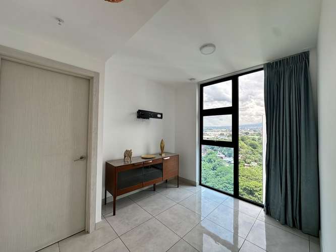 Alquiler de Penthouse Amueblado - Nucleo Sabana