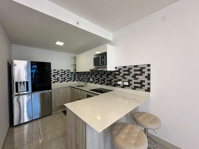 Alquiler de Penthouse Amueblado - Nucleo Sabana