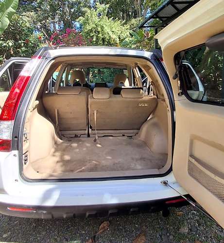 Honda CR-V 2005 4x4 manual, llantas nuevas, Dekra al día