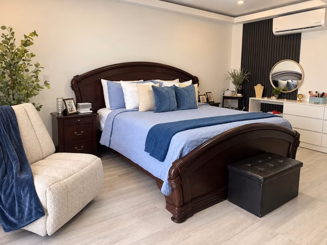 Venta de Casa de Lujo en Condominio Parques del Sol - Imagen 11