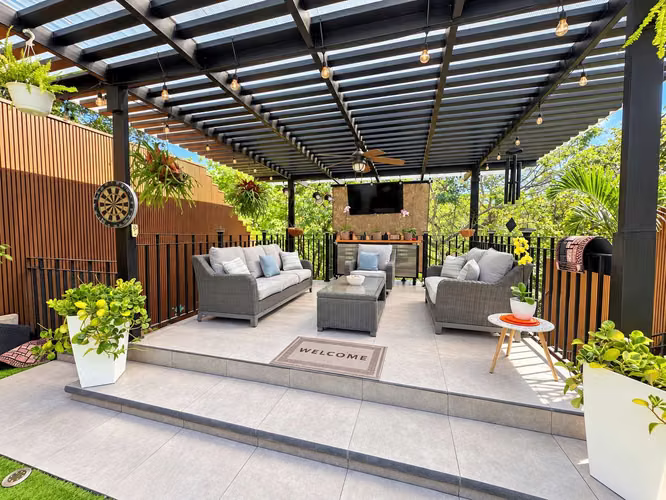 Venta de Casa de Lujo en Condominio Parques del Sol - Imagen 7