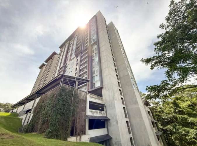 Apartamento en Venta en Azenza, La Uruca – 2 Habitaciones – Inversión con Inquilino – Alta Plusvalía