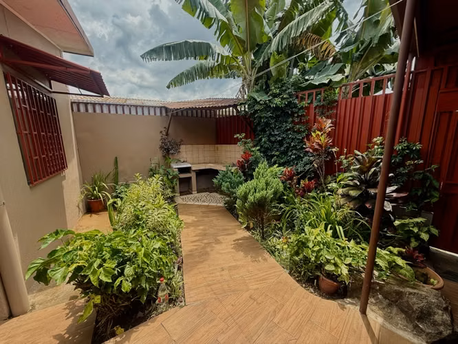 Casa y Apartamento en Venta, El Rosario de Naranjo – 4 Dormitorios, 3 Baños, Ala Juela Costa Rica - Imagen 2