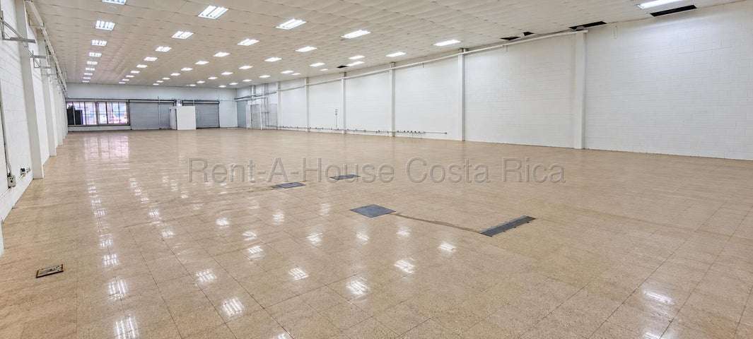 Venta Local Comercial 734 m² | Vía Principal San Francisco de Dos Ríos| 430M - Imagen 4