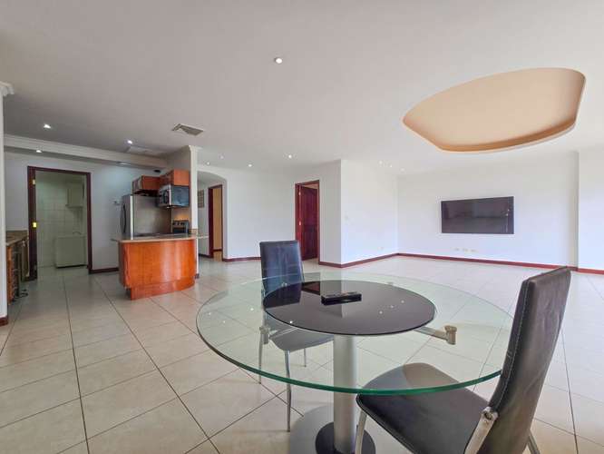 Apartamento de 219 m2 de 3 habit. + oficina y vista en San Rafael Escazú - Imagen 4