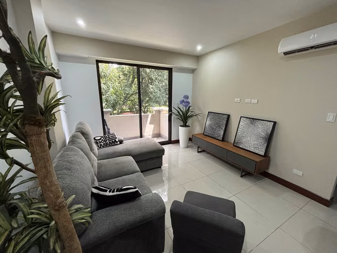 Apartamento en Montesol de Santa Ana - Imagen 2