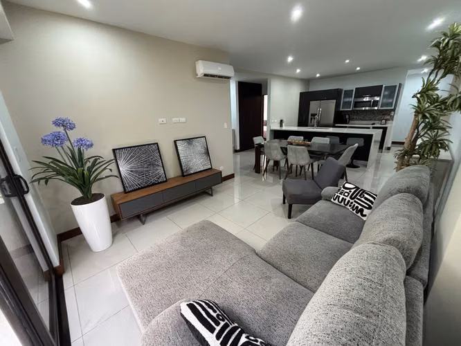 Apartamento en Montesol de Santa Ana - Imagen 3