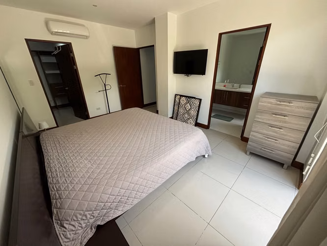 Apartamento en Montesol de Santa Ana - Imagen 9
