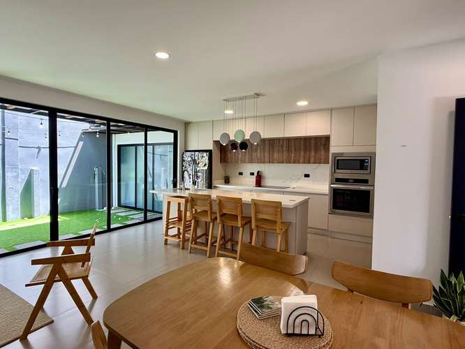 EXCLUSIVA CASA CONTEMPORÁNEA EN CONDOMINIO NAIA | GUACHIPELIN, ESCAZÚ SRM - Imagen 8