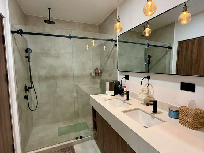 EXCLUSIVA CASA CONTEMPORÁNEA EN CONDOMINIO NAIA | GUACHIPELIN, ESCAZÚ SRM - Imagen 12