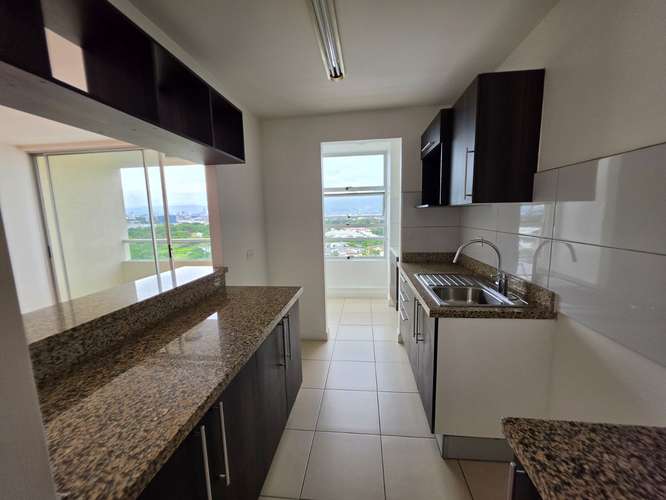 Alquiler de Apartamento 2 Habitaciones, 2 Baños, 2 Parqueos en Bellavista, Ulloa, Heredia