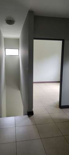 Se alquila amplio apartamento en Mercedes Norte - Imagen 6