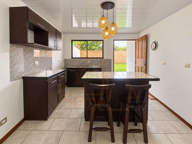 998877 / Apartamento tipo casa en alquiler / Tres Ríos / Planta baja / Jardín - Imagen 5