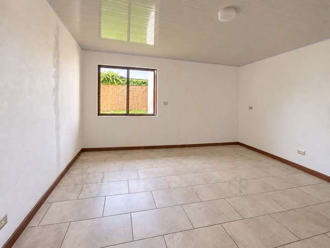 998877 / Apartamento tipo casa en alquiler / Tres Ríos / Planta baja / Jardín - Imagen 6