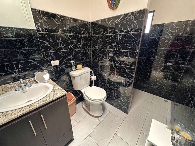 Casa Amueblada en Venta, Grifo Alto Puriscal