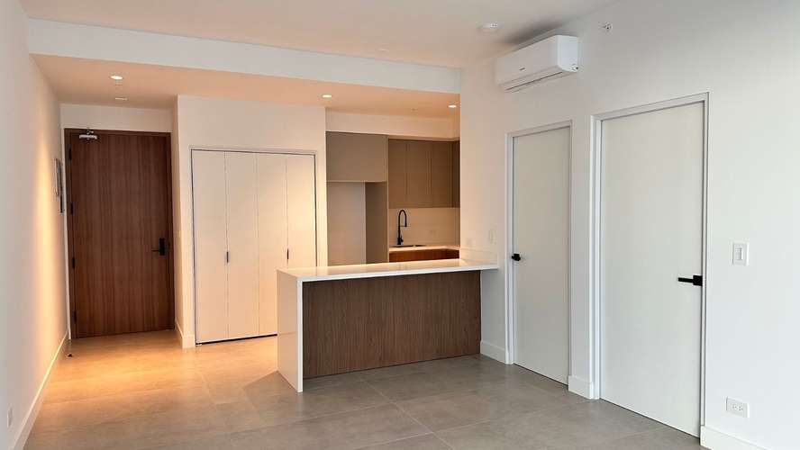 Apartamento de 1 Habitación con Vista Directa al Parque del Perú, en San José - Imagen 3