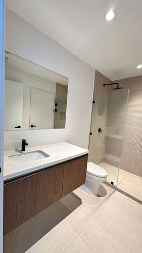Apartamento de 1 Habitación con Vista Directa al Parque del Perú, en San José - Imagen 5