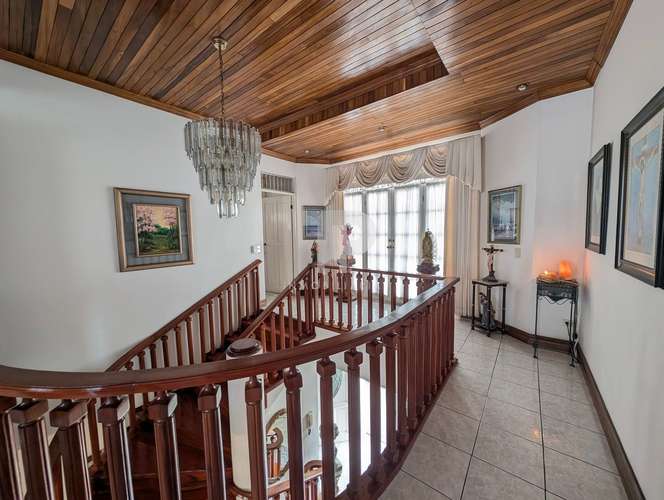 SE VENDE AMPLIA CASA SAN PABLO HEREDIA PARA VIVIR O HACER SU PROYECTO COMERCIAL SCG19 - Imagen 16
