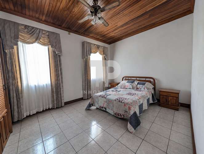 SE VENDE AMPLIA CASA SAN PABLO HEREDIA PARA VIVIR O HACER SU PROYECTO COMERCIAL SCG19 - Imagen 12
