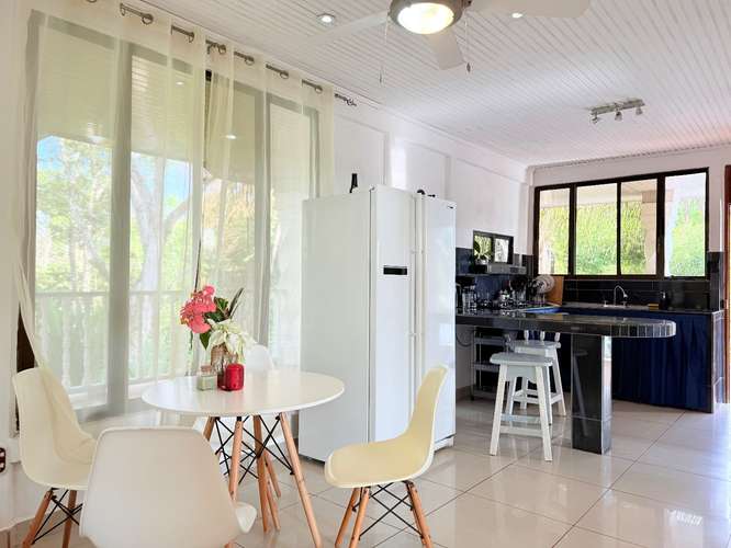 Casa en Pavones con vista al mar, piscina y terreno de 8.711 m²