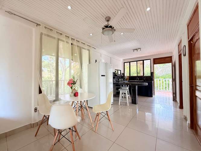 Casa en Pavones con vista al mar, piscina y terreno de 8.711 m²